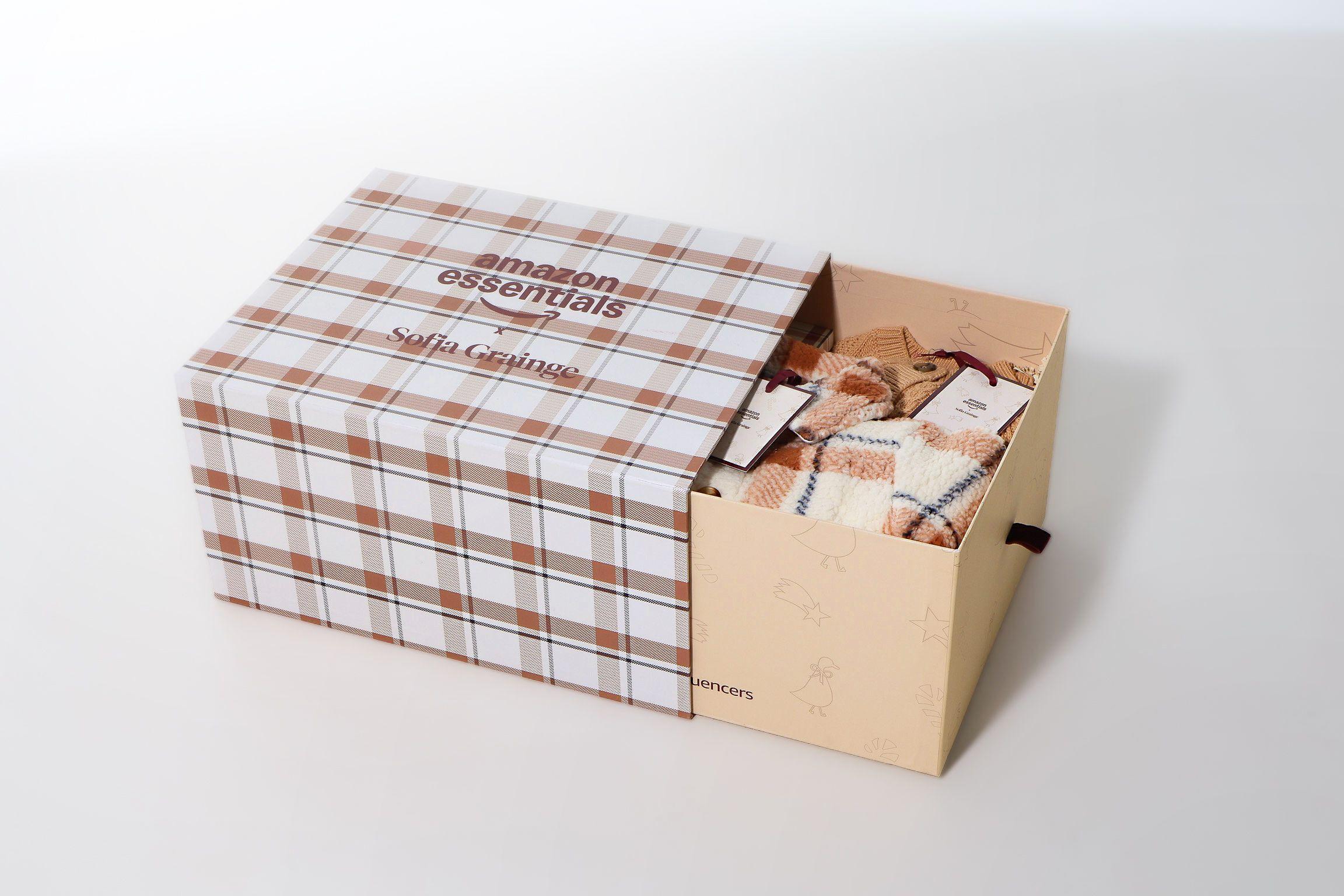 Sofia Grainge x Amazon Essentials Autumn/Winter 2025 Collection Amazon Influencer Program Holiday Gift Mailer